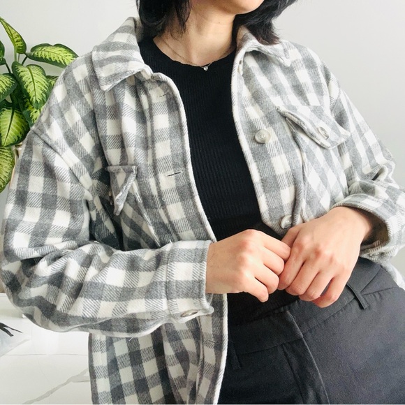 Light Grey Plaid Jacket - Picture 2 of 6